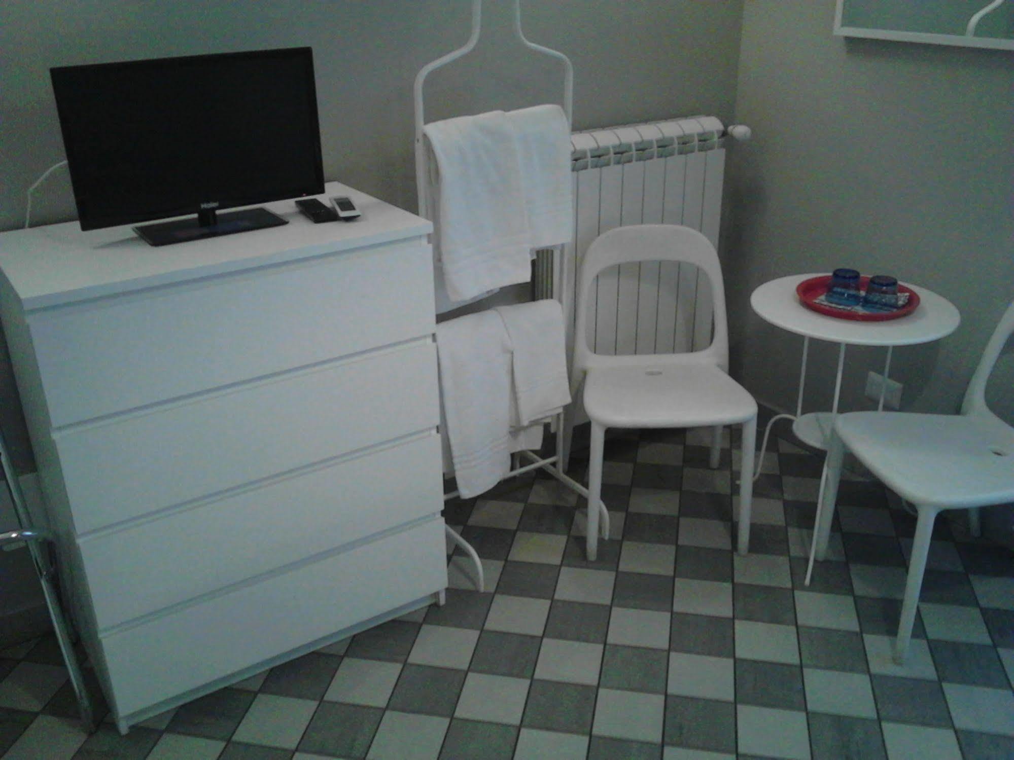 Bed and Breakfast Le Stanze Di Pietro Rzym Zewnętrze zdjęcie